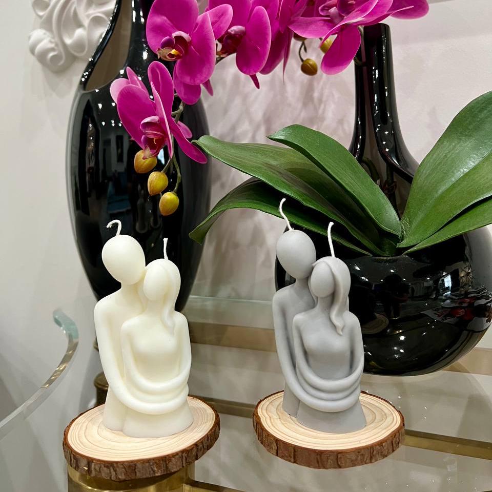 Embraced Couple Candle| Romantic Handcrafted Soy Wax| Unique Home Decor| Couples Gift| Bride & Groom| Boyfriend Girlfriend| Valentine's Gift